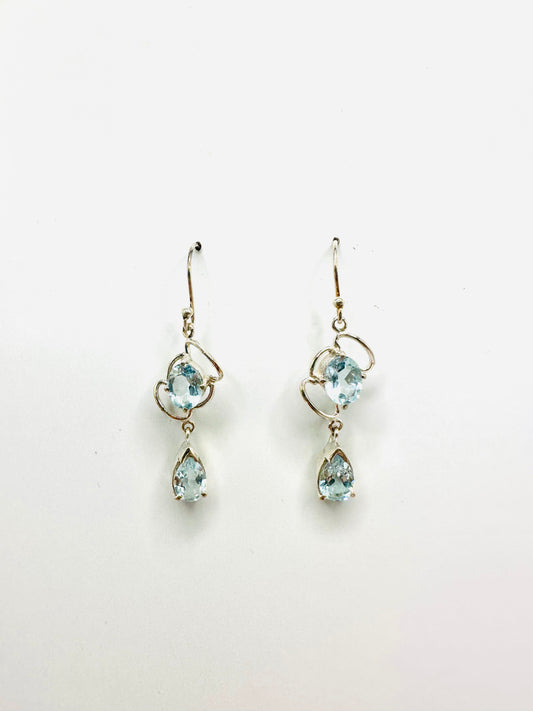 Acqua Droplet earrings